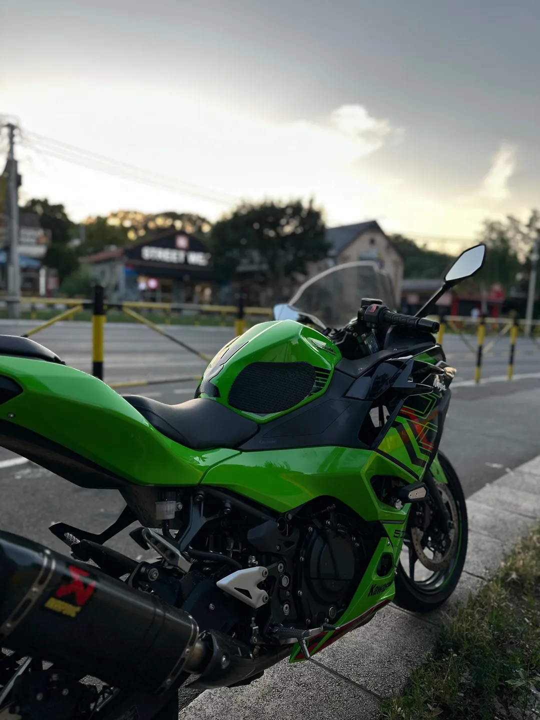 KAWASAKI Ninja 500 SE