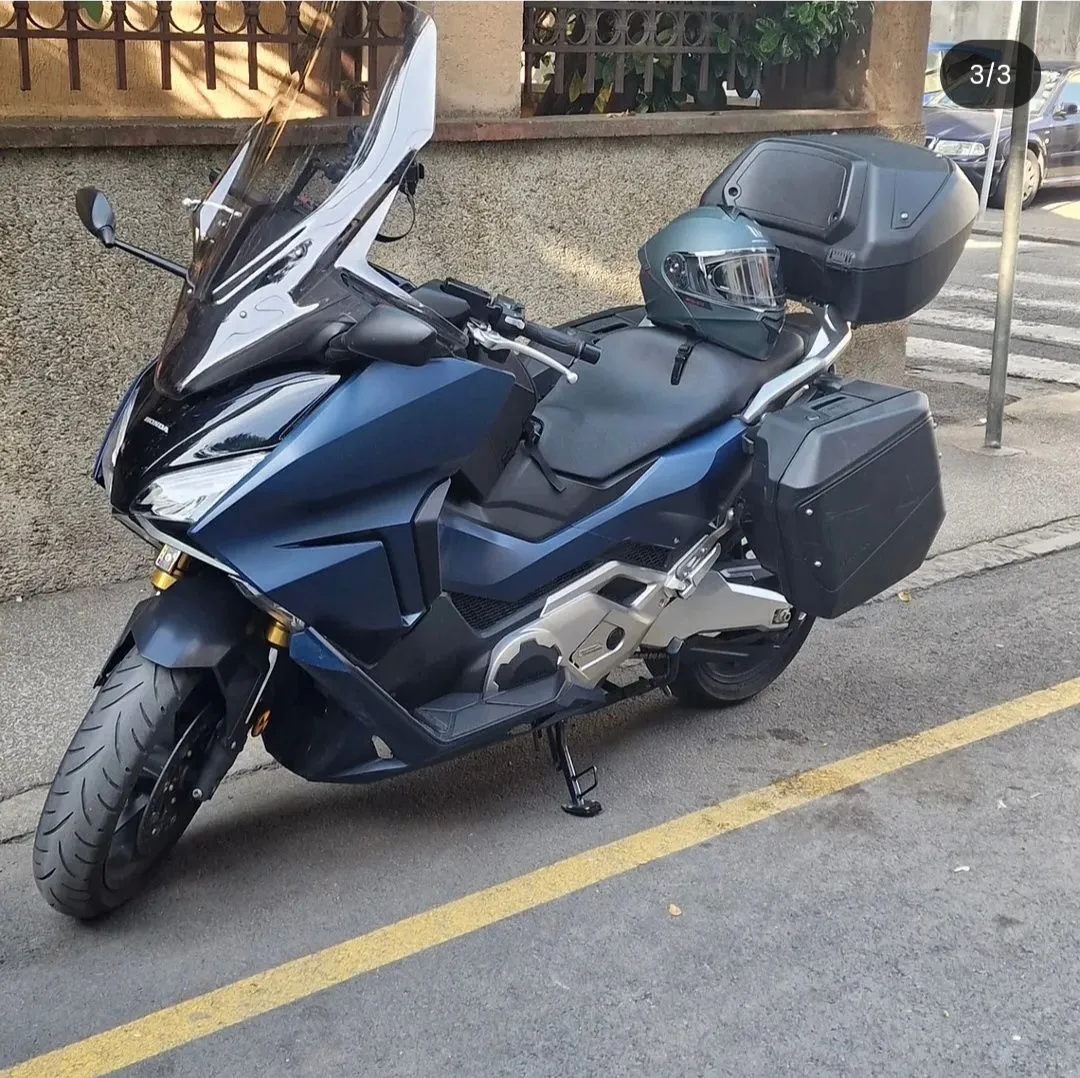 HONDA Forza 750