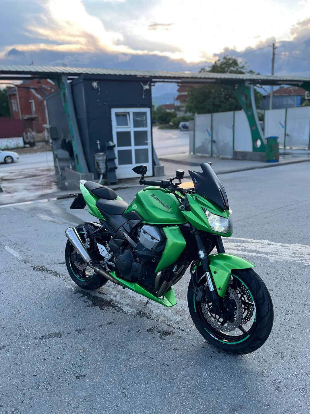KAWASAKI Z750R