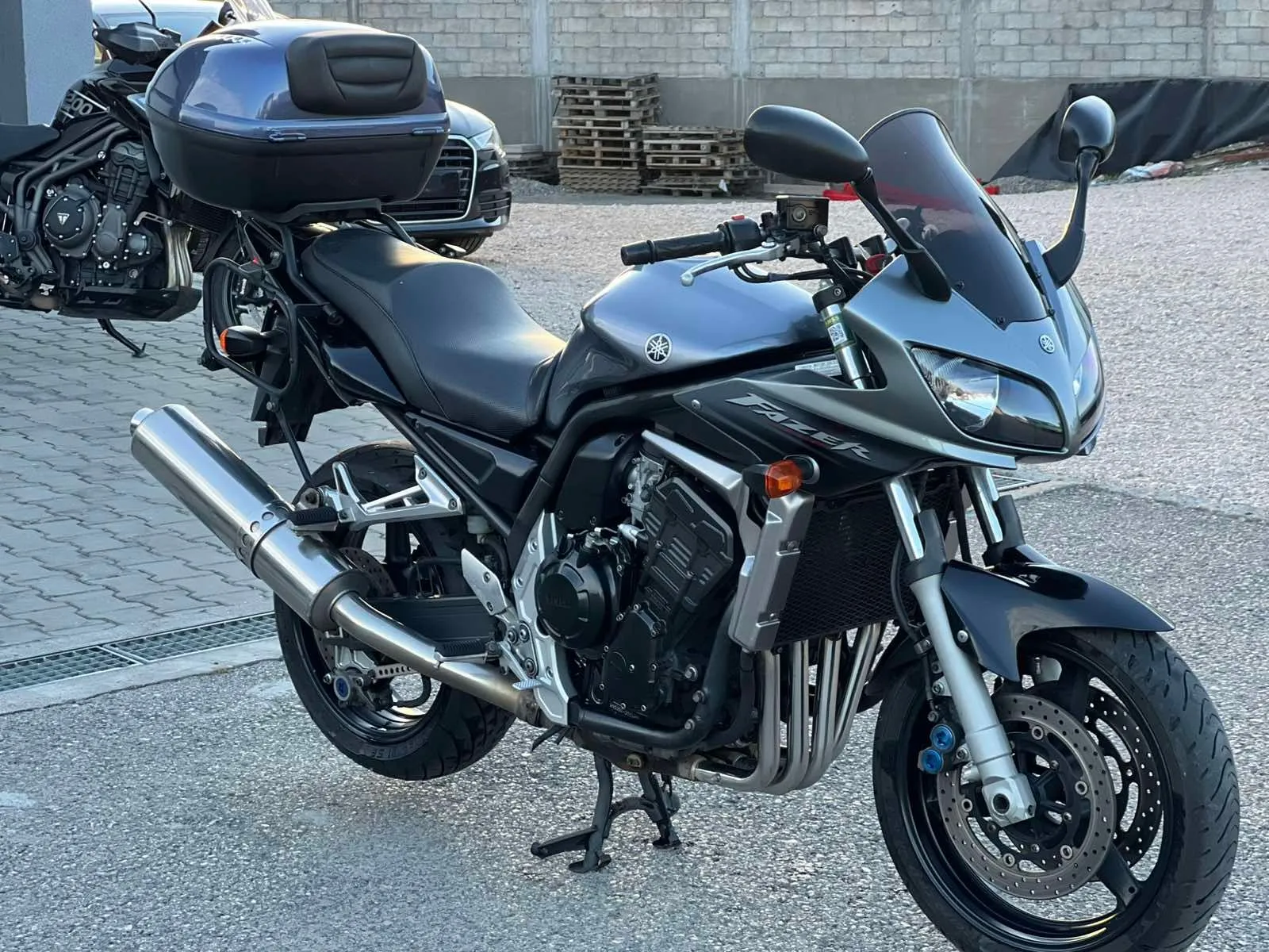 YAMAHA FZS1000 Fazer