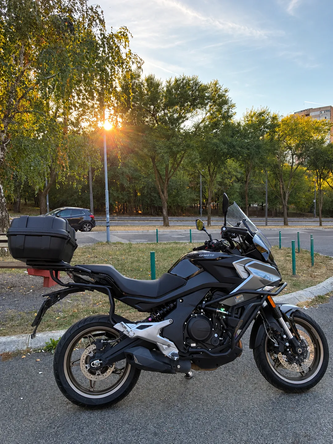 CFMOTO 700 MT
