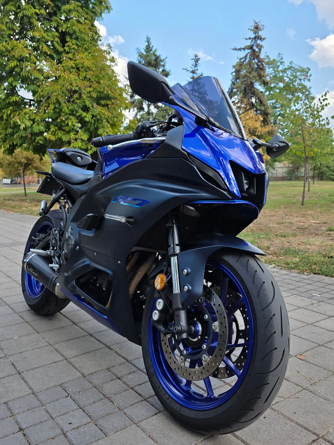 YAMAHA YZF-R7