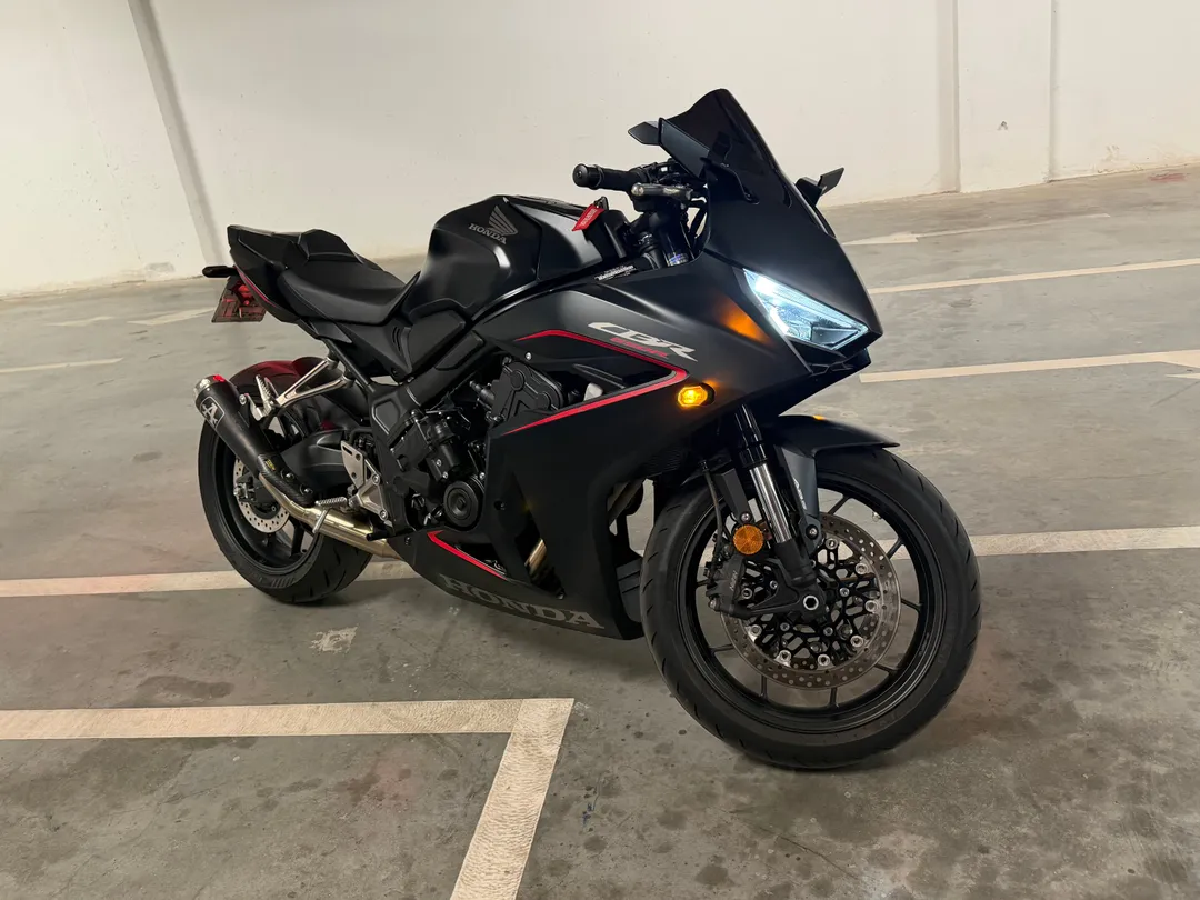 HONDA CBR650R
