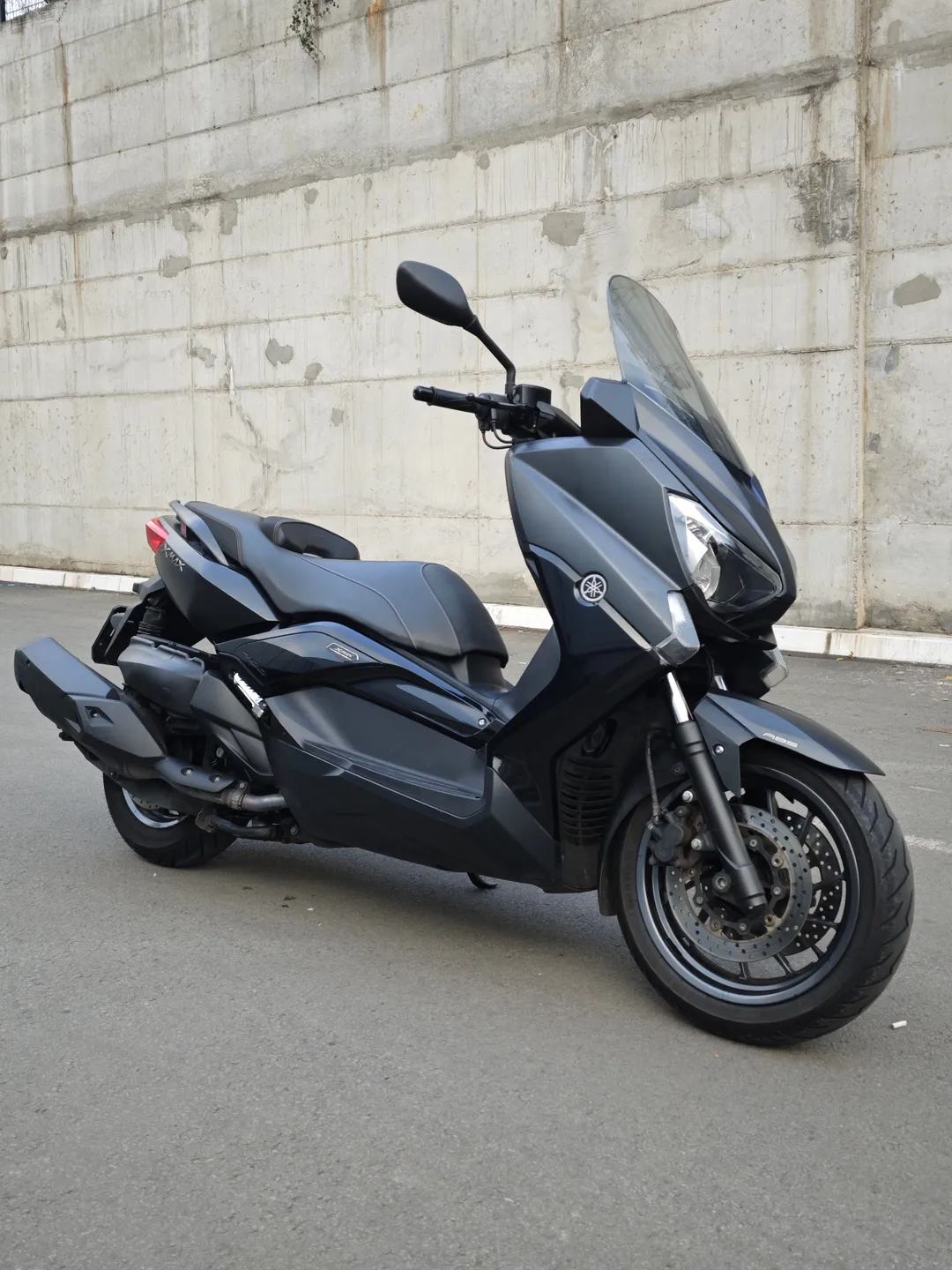 YAMAHA XMAX 400