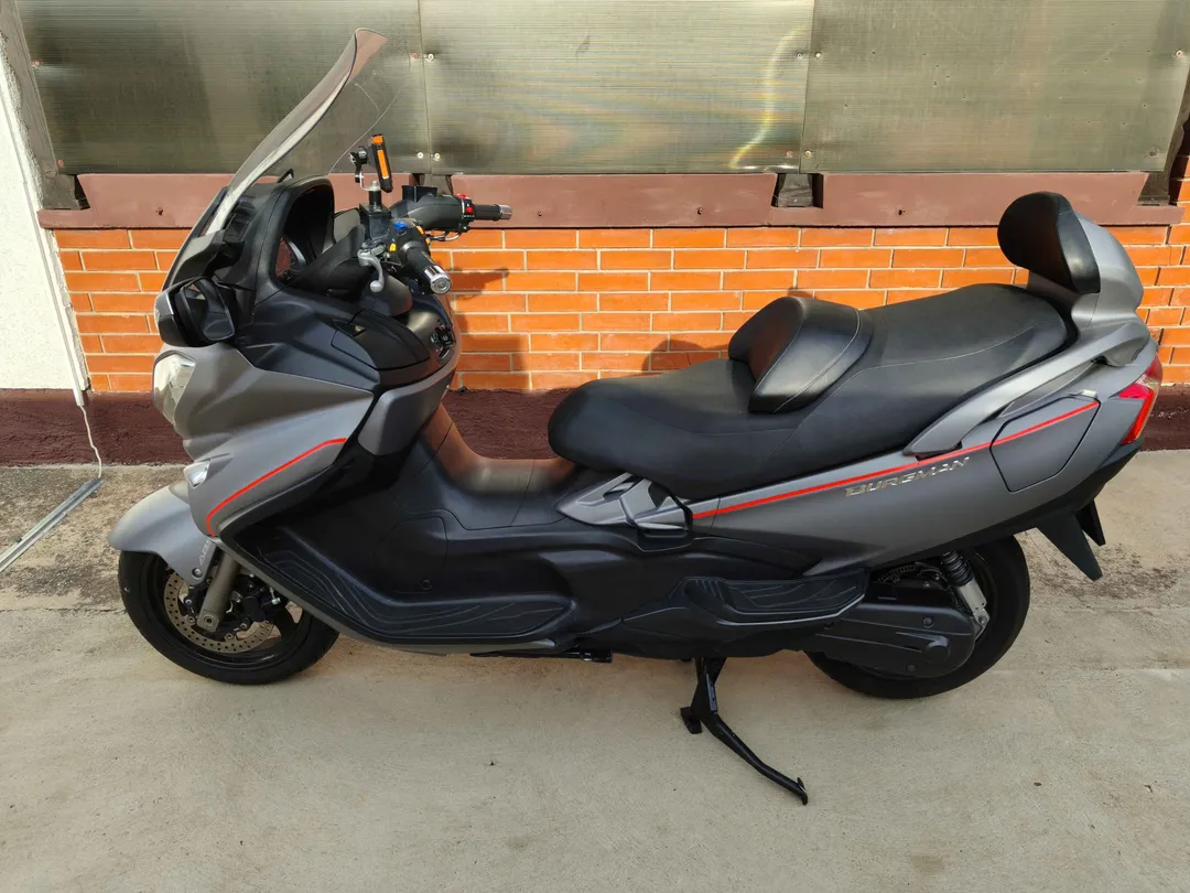 SUZUKI Burgman 650 ABS Executive