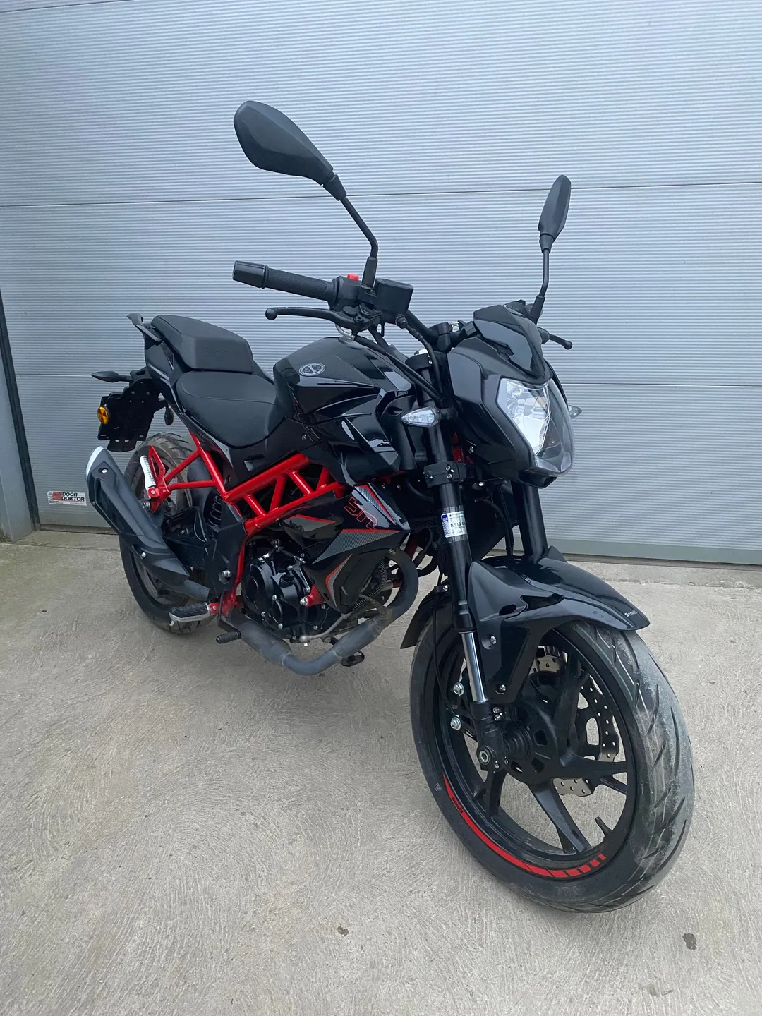 BENELLI BN 125