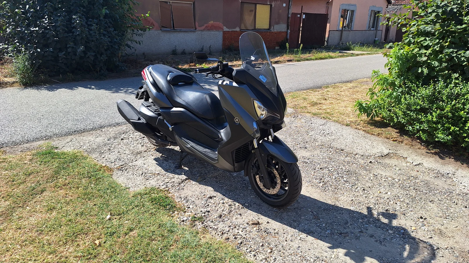 YAMAHA XMAX 400