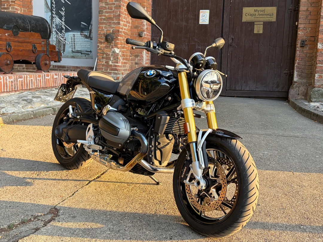 BMW R 12