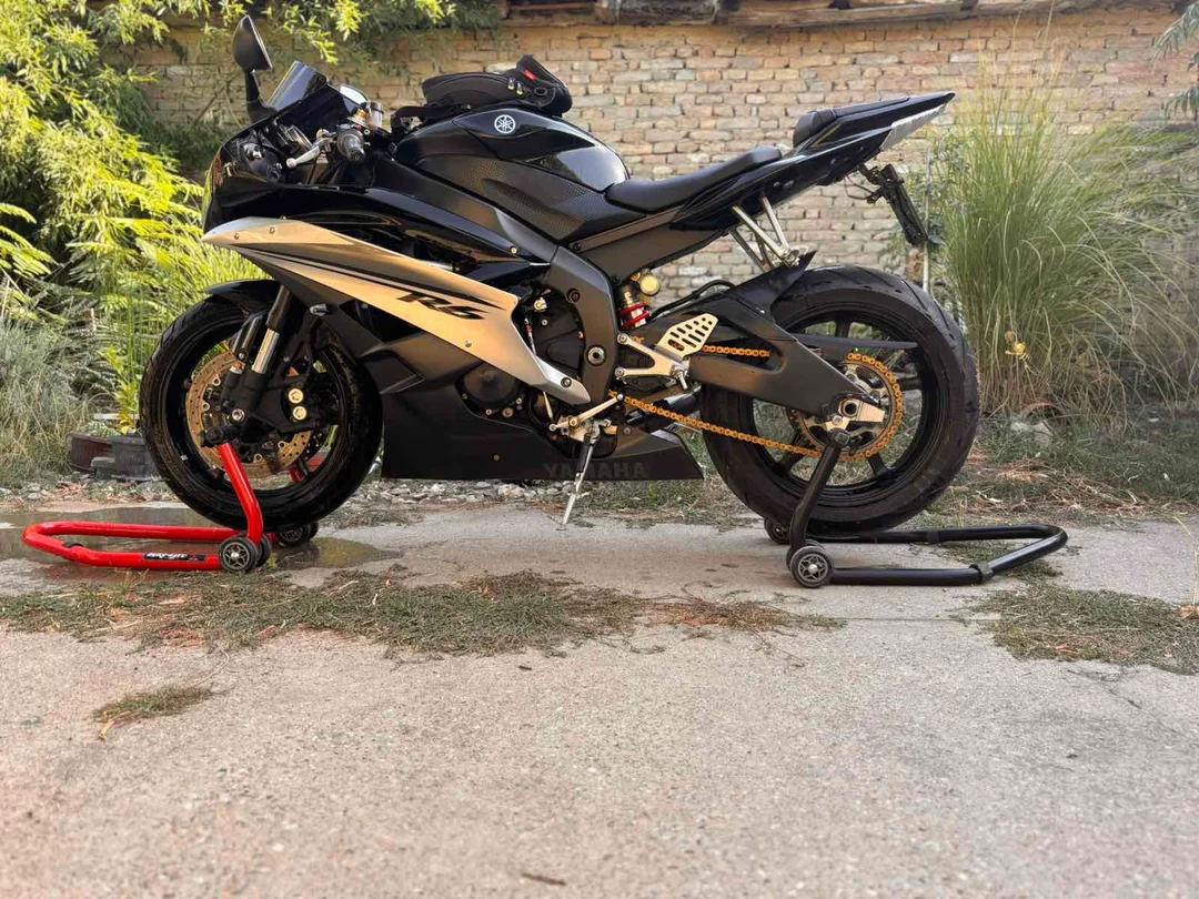 YAMAHA YZF-600R
