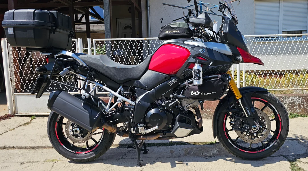 SUZUKI DL1000 V-Strom 1000