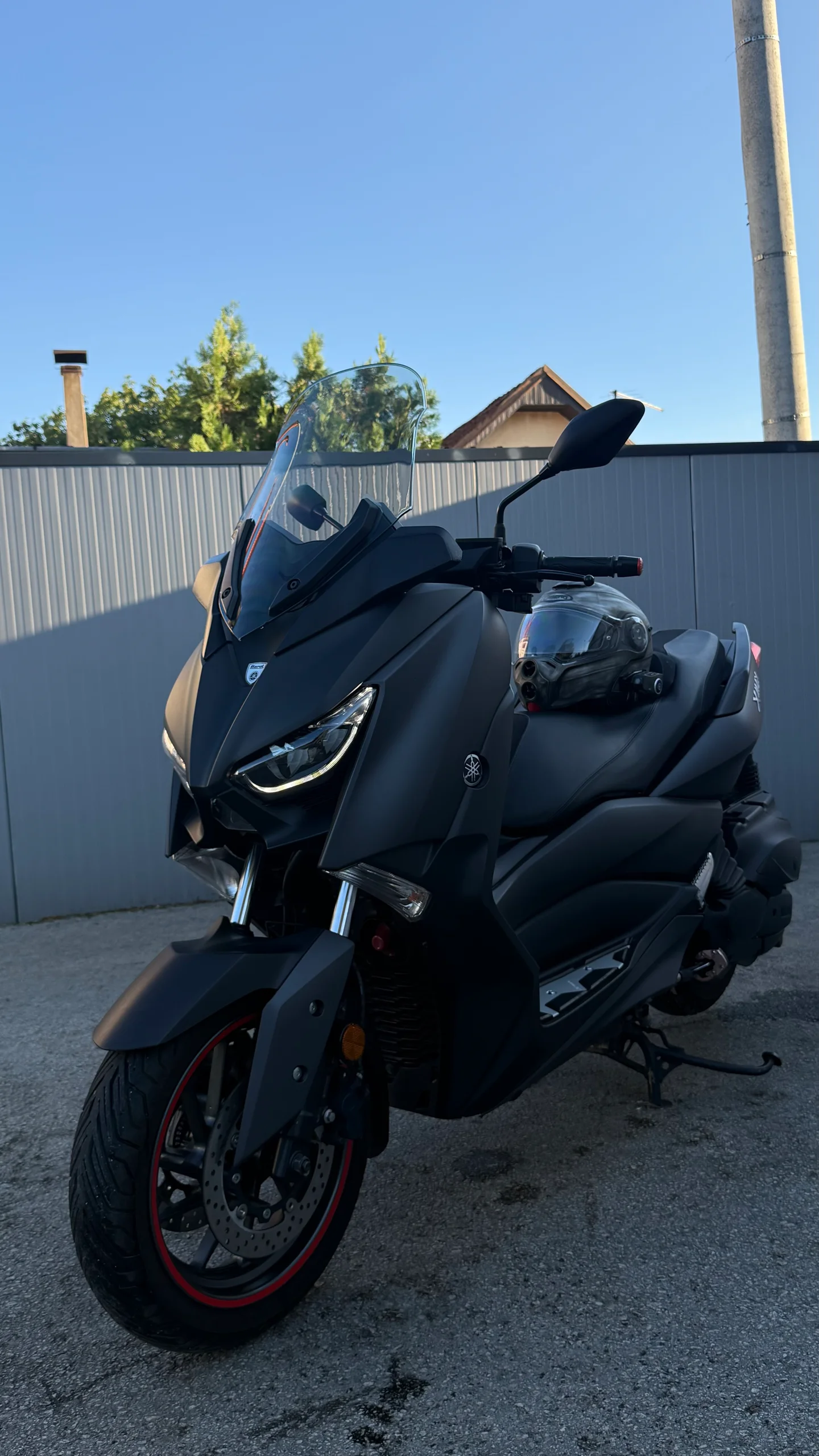 YAMAHA XMAX 400