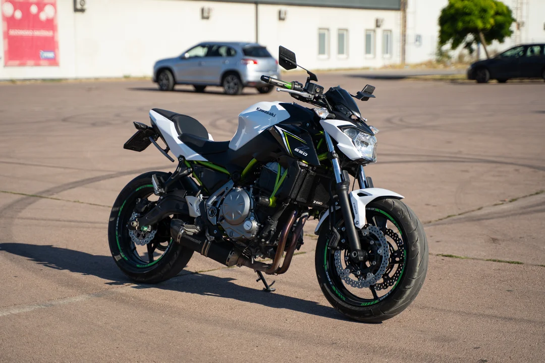 KAWASAKI Z650 ABS