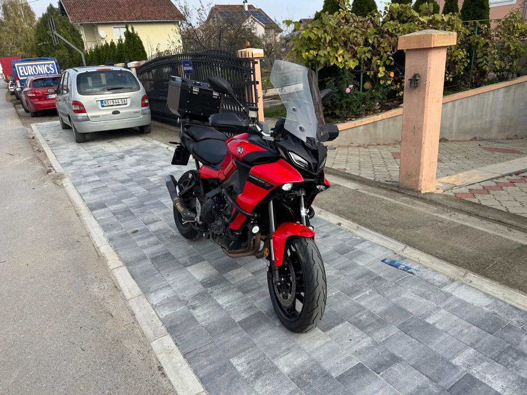 YAMAHA Tracer 9