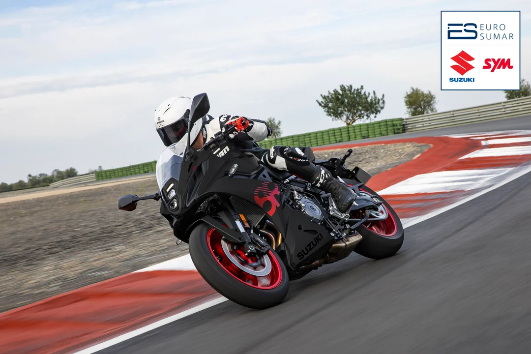 SUZUKI GSX-8R