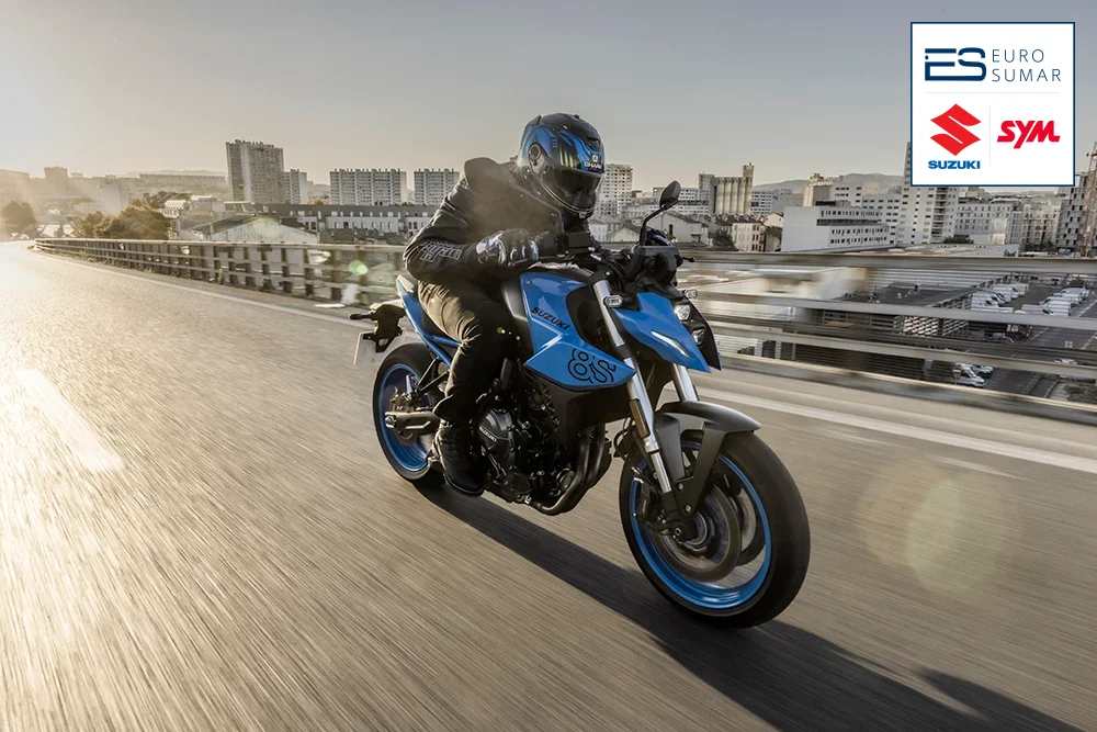 SUZUKI GSX-8S