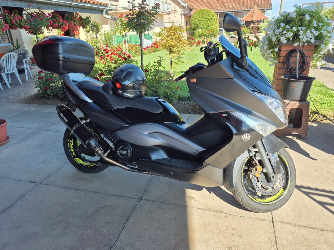 YAMAHA TMAX 500