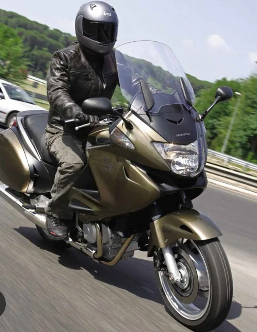 HONDA NT700V Deauville